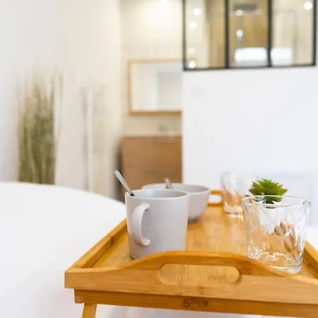 Confort Avec Parking Prive A Апартаменты