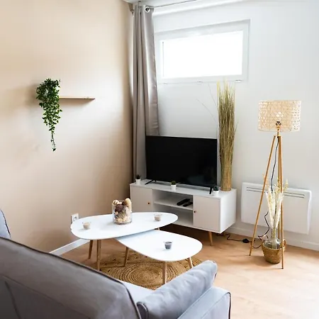 Confort Avec Parking Prive A *